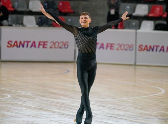El rosarino Donato Mastroianni se lució en el primer día de patinaje artístico