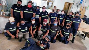 Los cartoneros, esos artesanos de la vida que inventaron su trabajo