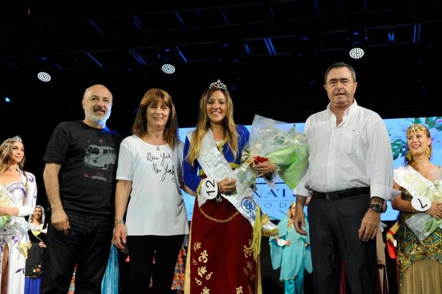 Gimena Christou fue elegida anoche como nueva reina de Colectividades