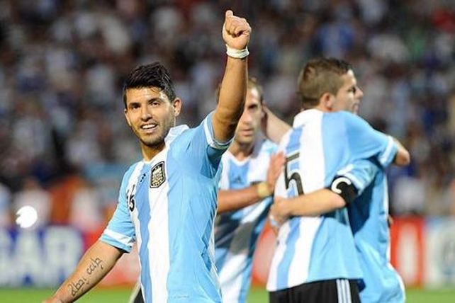 El Kun Agüero será la carta de triunfo que Alejandro Sabella tendrá para el partido de la Argentina con Perú de esta noche (Foto: Télam).