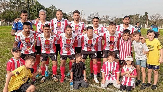 Colón de San Justo recibió a Polideportivo de Llambi Campbell y lo derrotó por 2 a 1.