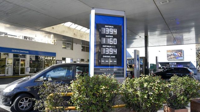 Ya rige el nuevo aumento en la nafta y gasoil: cuánto pasó a costar en Rosario