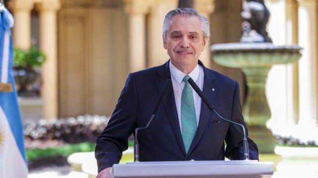 Alberto Fernández cobrará una jubilación de $7 millones