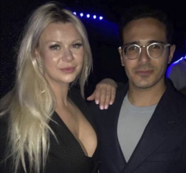 Pernilla Sjoholmy y Leviev. La mujer muestra que solo eran amigos de fiestas y viajes.