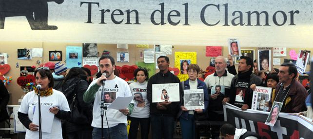 Familiares de víctimas realizaron un acto y exigieron justicia.