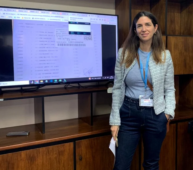 La funcionaria de Gestión Administrativa de la Secretaría de Niñez y Familia