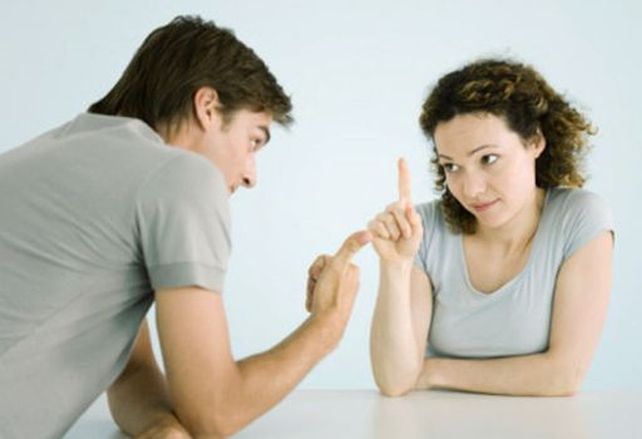 Los diez temas de conversación que hacen que los hombres dejen de escuchar a las mujeres