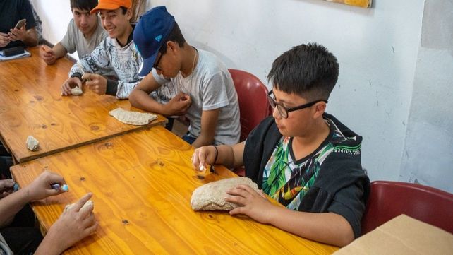 Un taller de paleontología despertó fuerte interés en Firmat