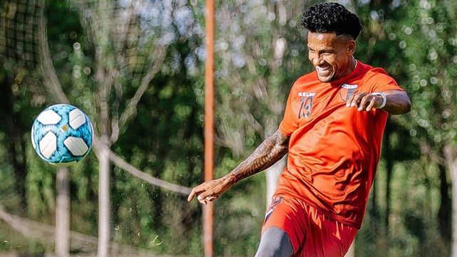 Wilson Morelo se unió al plantel de Colón y podría regresar en breve a la competencia oficial.&nbsp;