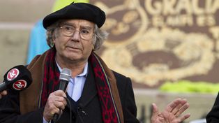 Saquearon la casa de Pérez Esquivel que denunció el accionar de grupos neonazis