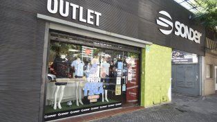 Muchas marcas rosarinas tienen sus propios outlets para las piezas discontinuas.