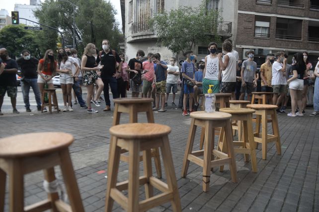 TABURETAZO. Estudiantes del Poli reclaman más horas de clases presenciales. &nbsp;