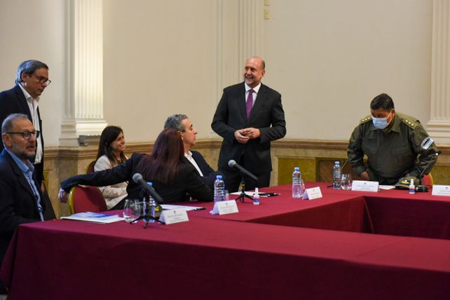 La primera mesa de trabajo se llevó adelante este mismo viernes apenas terminadas las presentaciones oficiales. 
