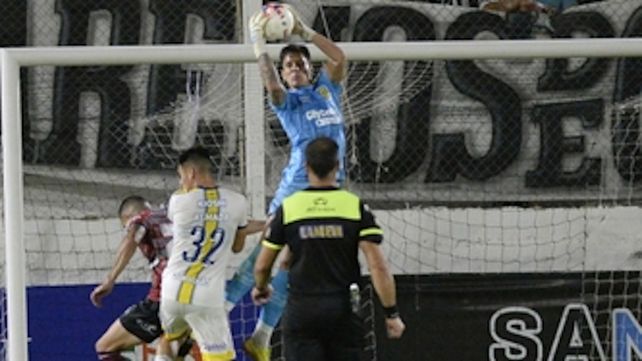Tenazas. Servio la rompió en Santiago.
