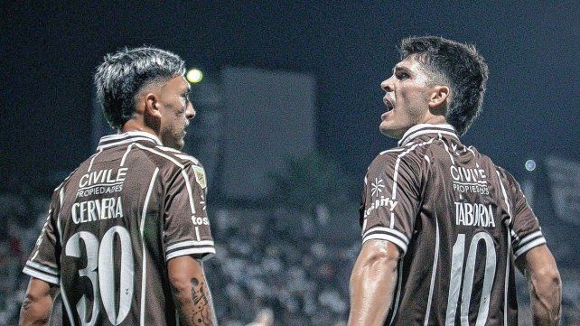 Platense se impuso de local.