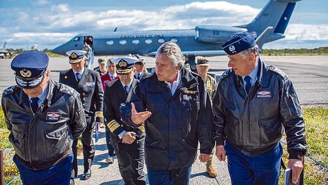 operativo. El ministro de Defensa chileno