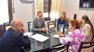 Jorge Henn, defensor del Pueblo, recibió tanto a autoridades del Iapos como a la Asociación de Pediatras.&nbsp;