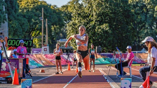 Victoria Zanolli se destaca en el atletismo nacional e internacional.
