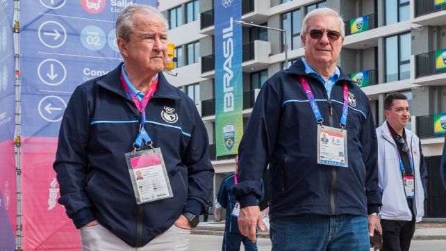 Mario Moccia y el chileno Miguel Mujica estuvieron de recorrida por el sur provincial.