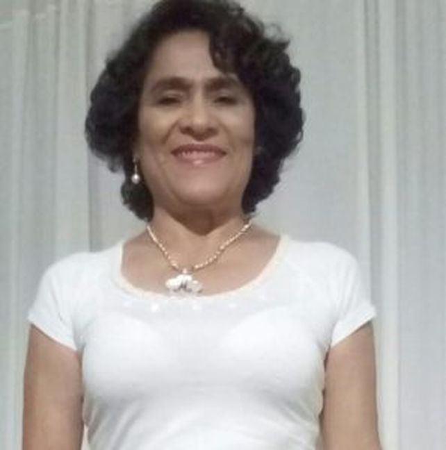 La víctima. Se alertó que la mujer salió gritando y cayó muerta en la vereda. Foto: Chajarí Al Día
