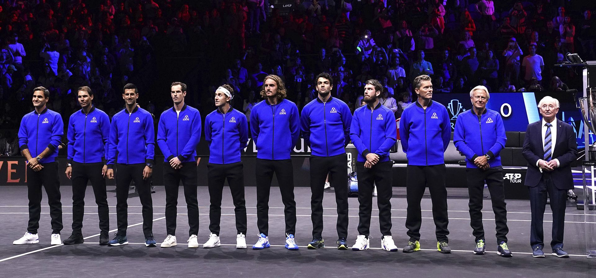 Jugadores del equipo europeo se alinean antes del primer día de la Copa Laver en el O2 Arena de Londres, el viernes 23 de septiembre de 2022. El equipo europeo se enfrentará a un equipo conformado por jugadores de resto del mundo.