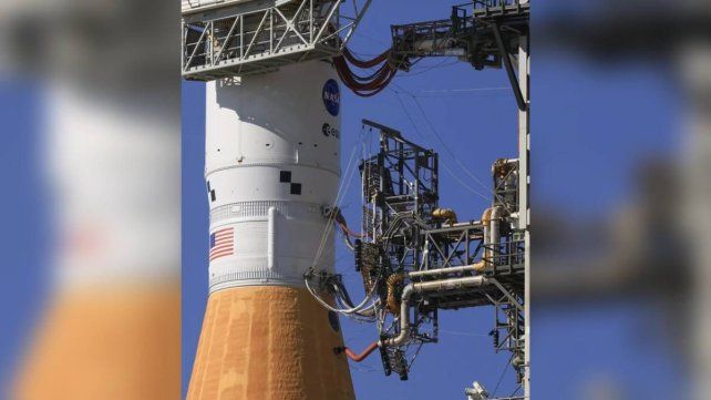 Histórico: despegó Artemis II, la primera misión tripulada de la Nasa que orbitará la Luna luego de más de 50 años