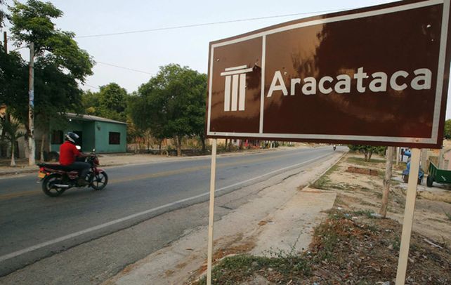 Entrada a la localidad caribeña distante 670 kilómetros de Bogotá. La casa de la infancia de García Márquez.