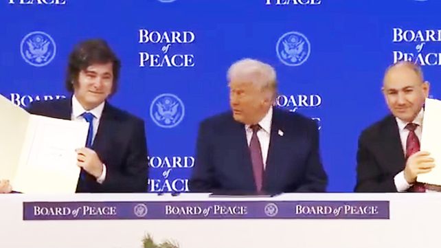 Javier Milei asistió a la ceremonia que puso en marcha el Consejo de la Paz