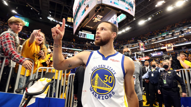 Golden State quedó a un triunfo del título en la NBA tras vencer a Boston