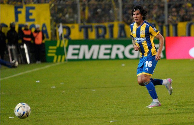 Enzo Giménez demostró versatilidad. Jugó en distintas posiciones y en todas rindió