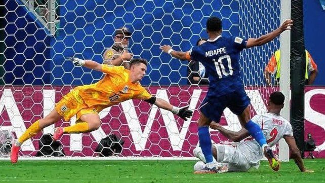 Mbappé marcó dos goles y por ahora es el máximo goleador en los Mundiales.
