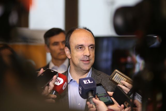 José Corral. El intendente realizó un balance de la Cumbre del Mercosur. José Corral. El intendente realizó un balance de la Cumbre del Mercosur.