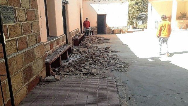 El fuerte temblor en La Rioja dejó varias estructuras dañadas.