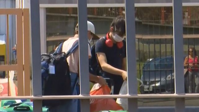 Con barbijos, llegó el primer contingente de la Dante