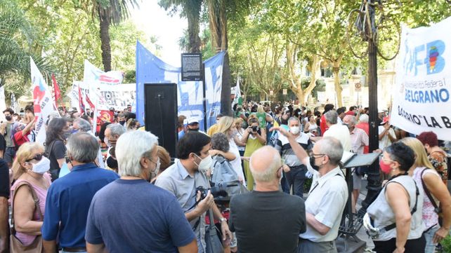 Manifestantes rosarinos se sumaron a la marcha contra la Corte Suprema de Justicia