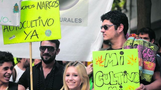 Las políticas sobre la marihuana fueron ejes del debate.