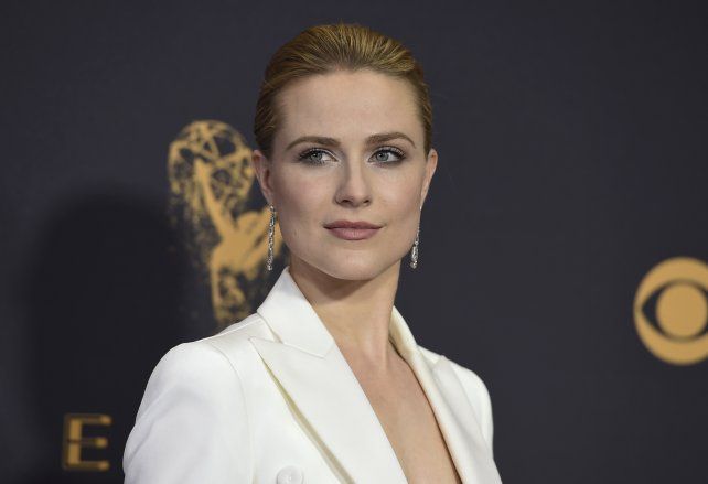 "Estoy aquí para desenmascarar a este hombre peligroso y denunciar a las muchas industrias que se lo han permitido", aseguró Evan Rachel Wood.