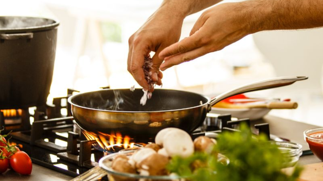 La competencia de chefs se desarrolla en una de las sedes de Aehgar.