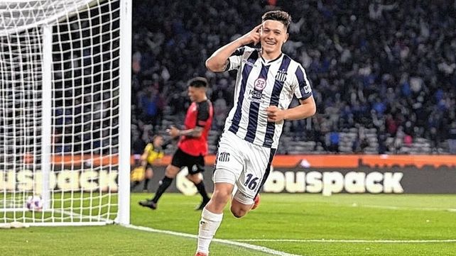 Colón perdió ante Talleres 2-0 y sumó su cuarta derrota consecutiva como visitante.