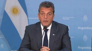 El titular de la Aduana brindó un detalle de las medidas llevadas adelante relacionado al lavado de activos y bajo la figura penal cambiaria a Sergio Massa