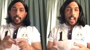 Un intendente se disfrazó de Gigoló para convocar a una fiesta por el día del maestro