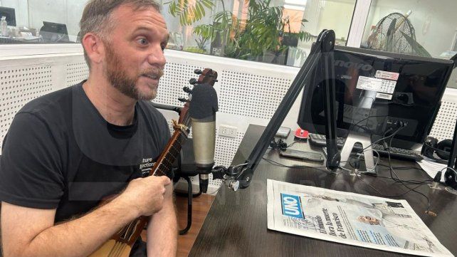 RADIO LA RED. La historia del charango bendecido por el Papa Francisco