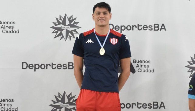 Dante Nicola se quedó con el primer lugar en las pruebas de 100 y 200 pecho.