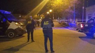 La adolescente está internada en el Hospital de Niños tras recibir un balazo en la cara
