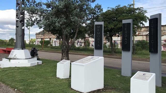 Los desaparecidos tienen su homenaje en la Plaza de la Memoria de Concepción del Uruguay.
