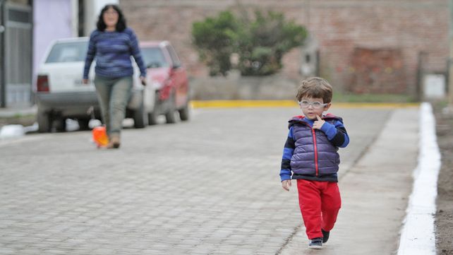 Gracias al trabajo con los vecinos, el municipio ya colocó pavimento articulado en 163 cuadras