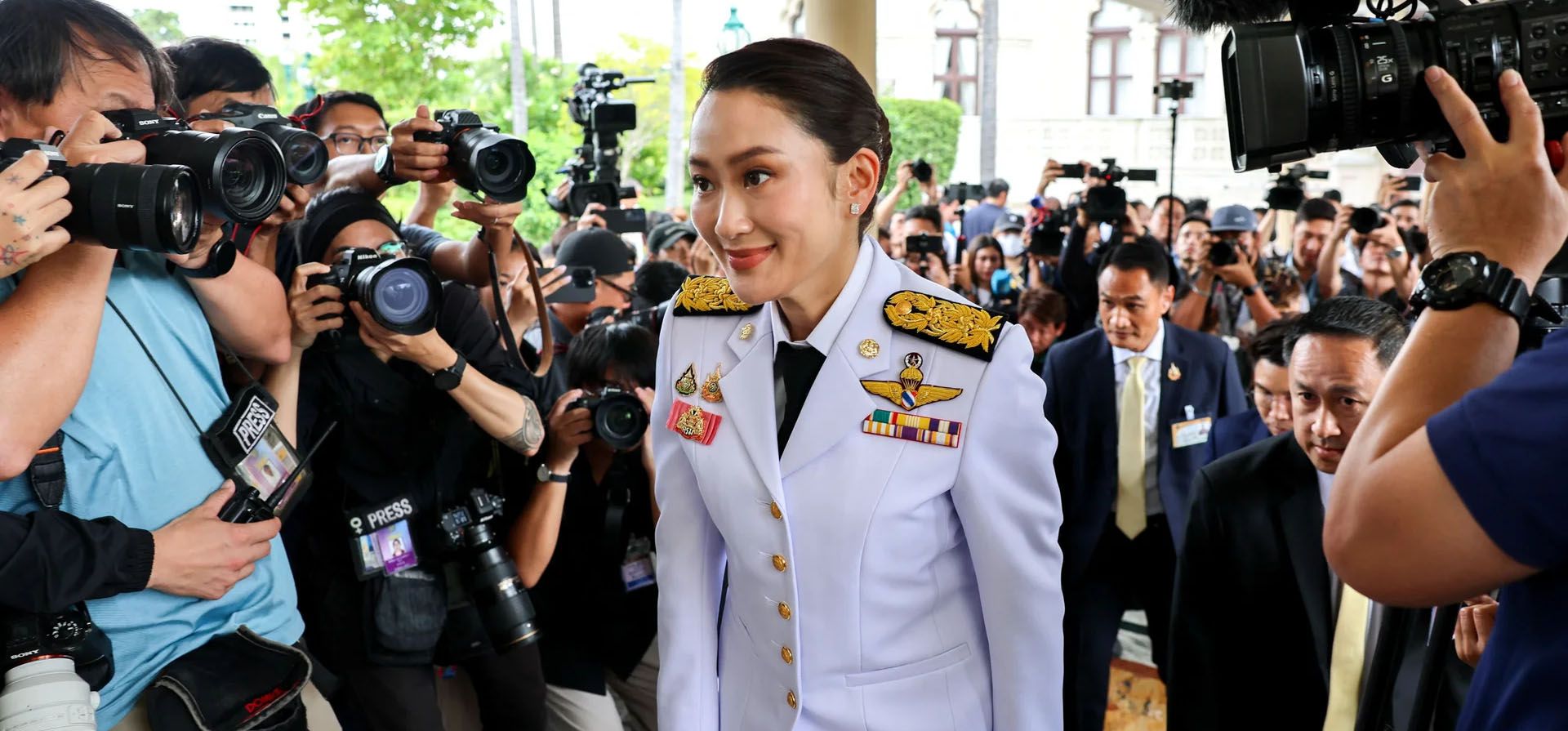 La primera ministra tailandesa, Paetongtarn Shinawatra, encabeza a los miembros de su gabinete a una ceremonia de juramento real en la Casa de Gobierno, Bangkok, Tailandia. Fotografía: Athit Perawongmetha/Reuters La primera ministra tailandesa, Paetongtarn Shinawatra, encabeza a los miembros de su gabinete a una ceremonia de juramento real en la Casa de Gobierno, Bangkok, Tailandia. Fotografía: Athit Perawongmetha/Reuters