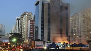 Negaron que un incendio en San Pablo fuera provocado por la ca&iacute;da de un avi&oacute;n