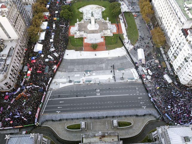 La ley de aborto legal obtuvo la media sanción de la Cámara de Diputados