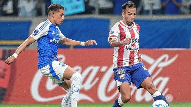Unión jugó un buen segundo tiempo y empató 0-0 ante Cruzeiro. Unión jugó un buen segundo tiempo y empató 0-0 ante Cruzeiro.